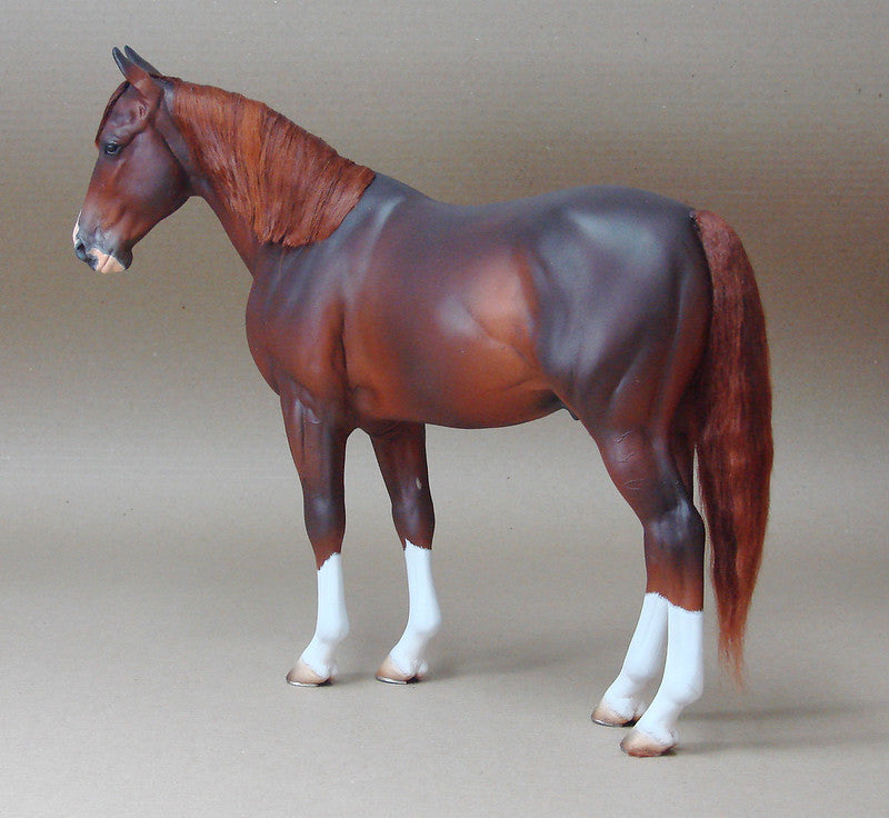 Escultura Cavalo Marrom Escuro