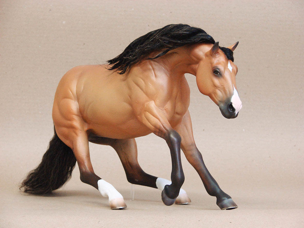 Escultura Kiger Mustang Cavalo Marrom