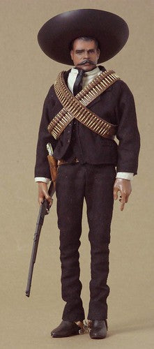 Escultura  Bandoleiro  Francisco Pancho Villa roupa preta